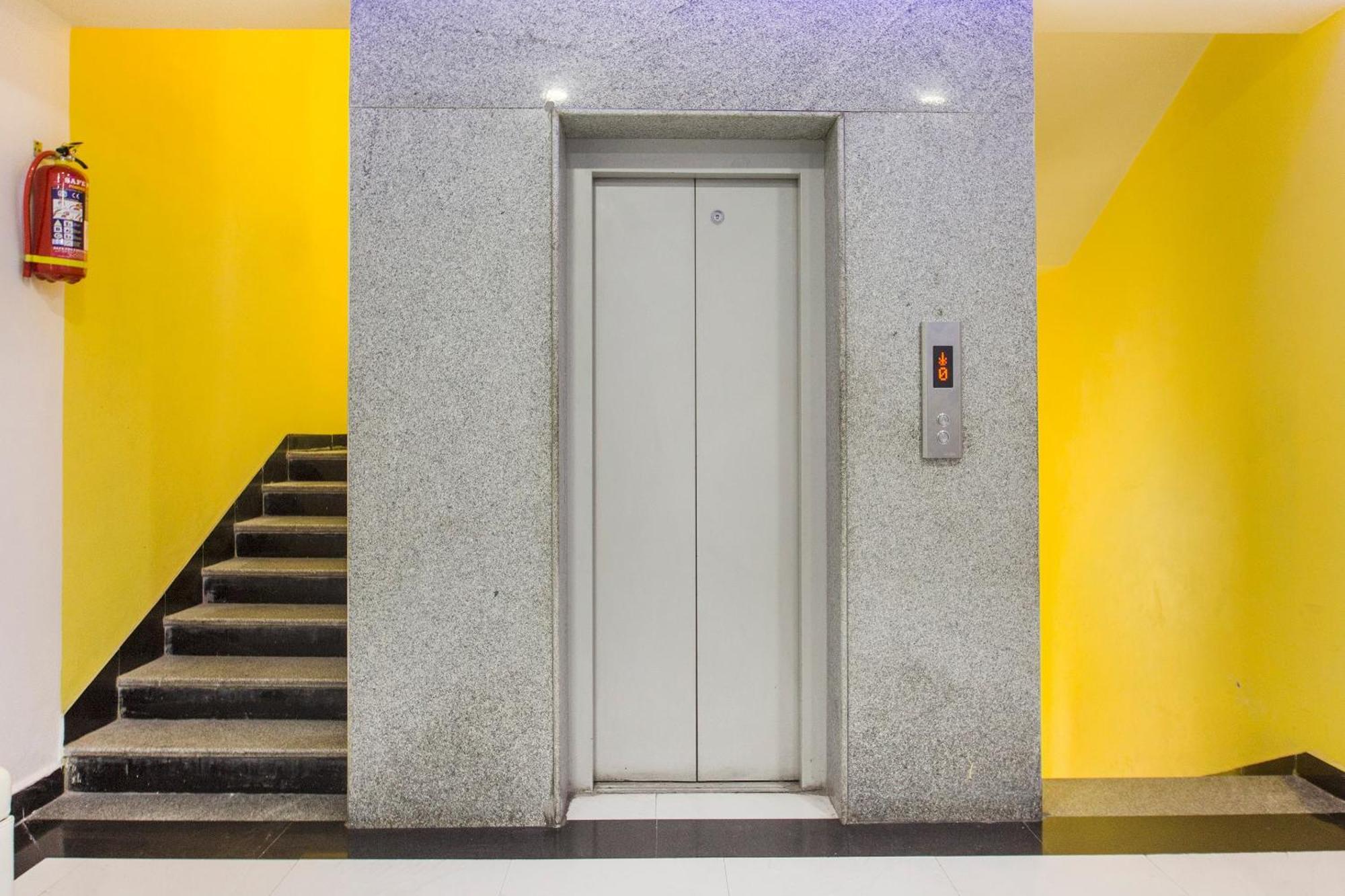 Hotel O Palak Residency Near Erragadda Metro Station Hyderabad Exterior foto